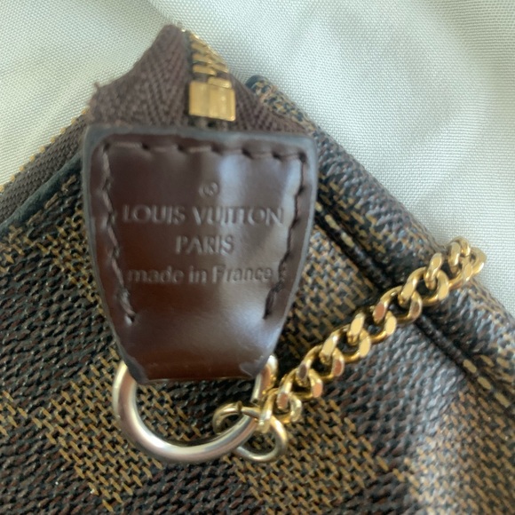 *AUTHENTIC* Louis Vuitton mini pochette - Picture 2 of 4